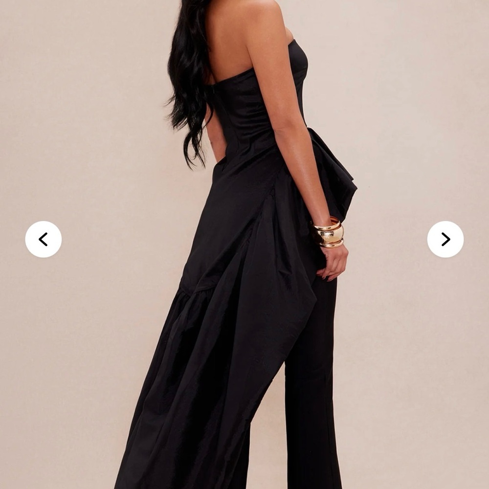 Fashion Nova Black Strapless top